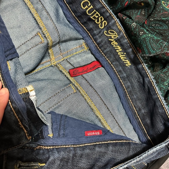 Size 2 Womens Jeans - Picture 6 of 6